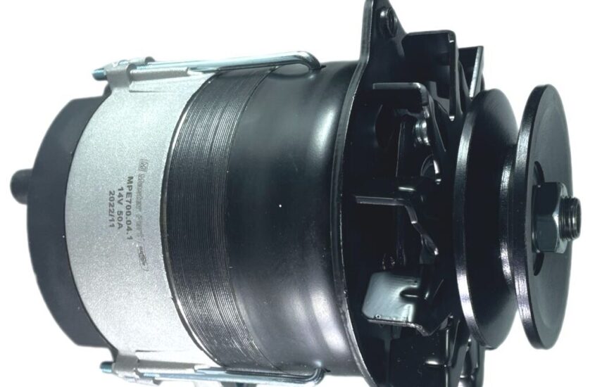 Генератор 14В 50А 700Вт (ан Г464.3701) LPA03001