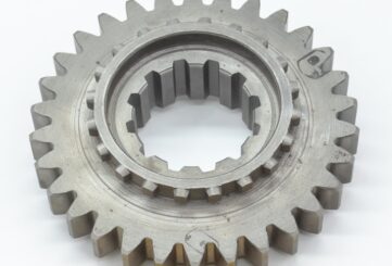 Шестерня первичного вала повышающего редуктора КПП 50-1721025